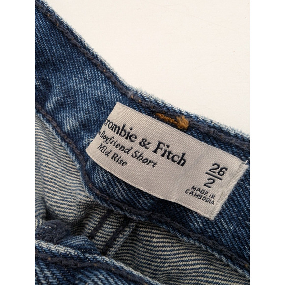 Abercrombie Fitch SZ 26 2 Mid Rise Boyfriend Denim Distressed Jean Shorts - Picture 6 of 7